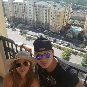 Meet your Posher, Yoselit